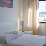 Hostwise - Spacious & Sunny Flat - Lejlighed