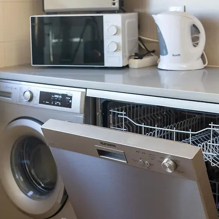 Apartmán Hostwise - Spacious & Sunny Flat -