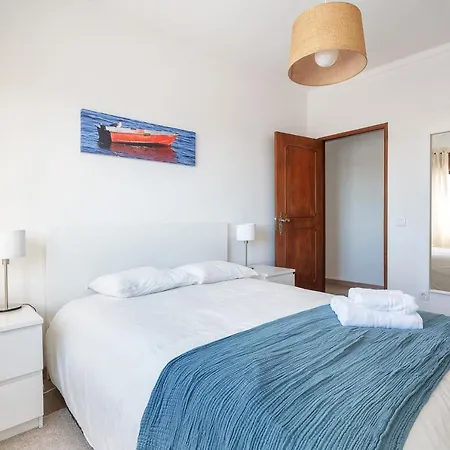 Apartamento Hostwise - Spacious & Sunny Flat - *