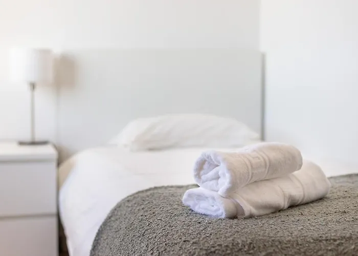 Hostwise - Spacious&sunny Flat - Apartamento