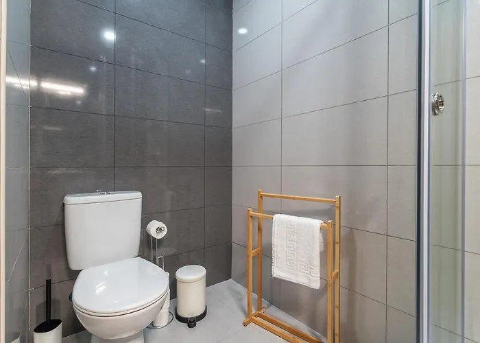 Hostwise - Spacious&sunny Flat -